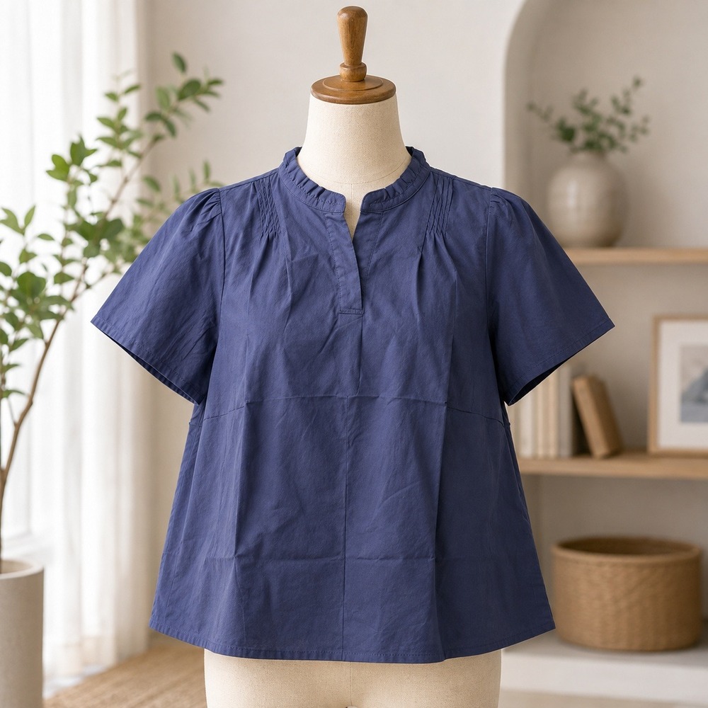 NWOT Denim & Co. Blouse Womens Medium Blue Short Sleeve Split V-Neck Pleated Top
